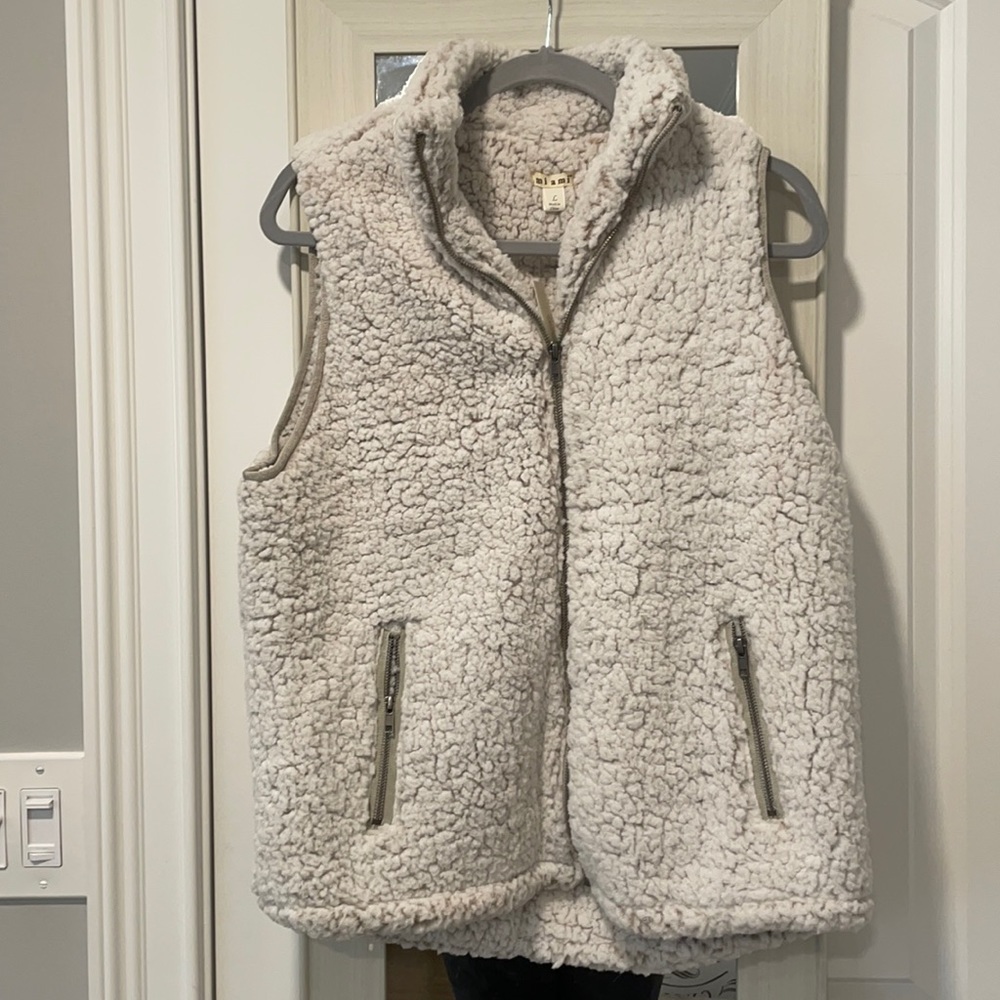 NWT Francescas Super Soft Vest